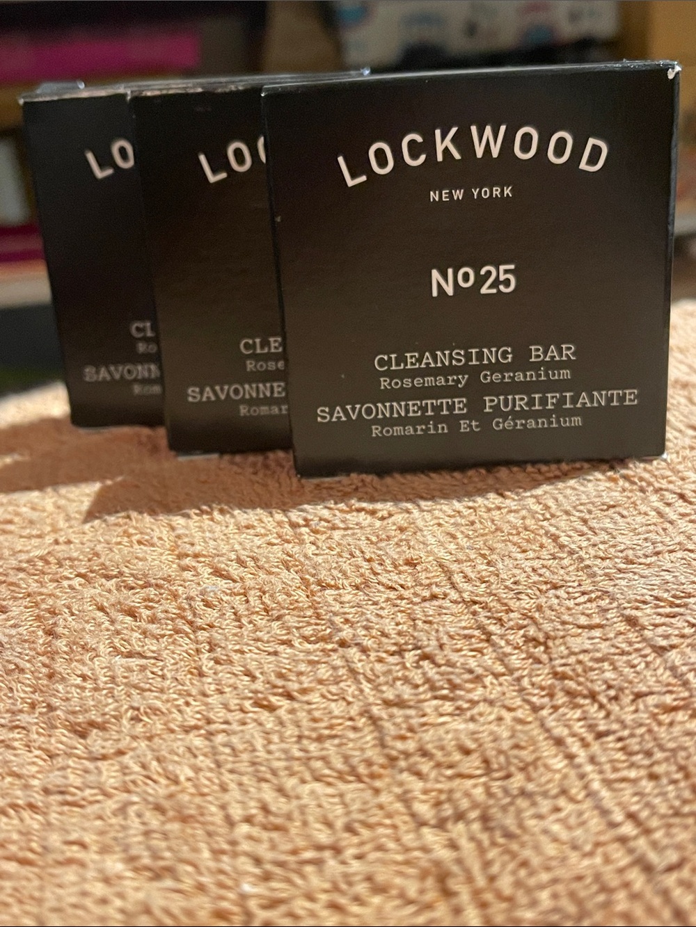 3New Lockwood No.25 Rosemary Geranium Cleansing Bar — Black